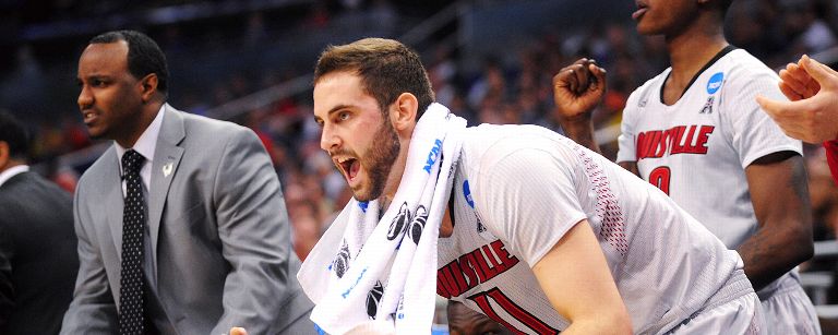 Ex-Louisville players sue NCAA over 2013 title